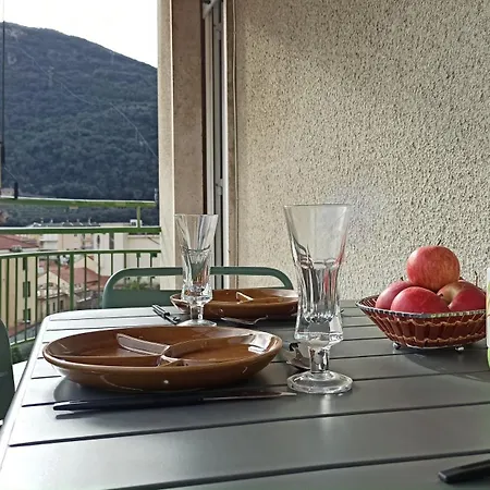 Host Riviera Finale Ligure